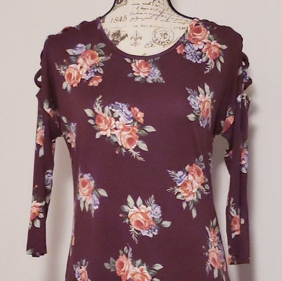 🆕️Mauve Wine "No Comment" 3/4 sleeve long tee - Picture 4 of 5